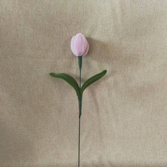 Lilac Tulip Pipe Cleaner Flower