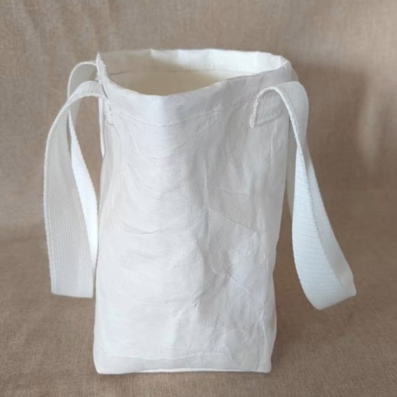 White Pipe Cleaner Flower Bag with Handles