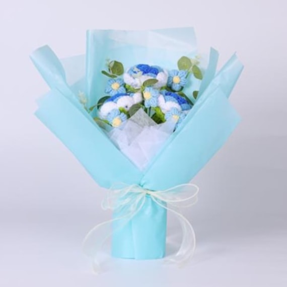 Blue & White Rose Crochet Flower Bouquet