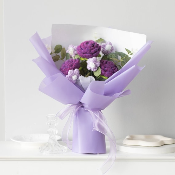 Garden Rose Crochet Flower Bouquet - Purple