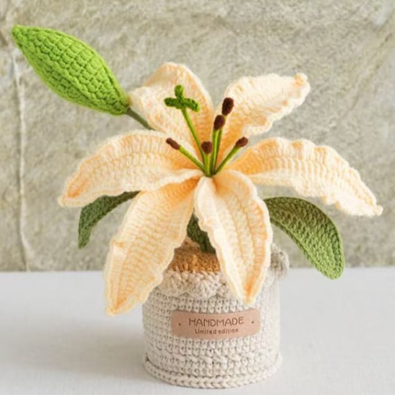 Crochet Lily with Crochet Pot - Peach