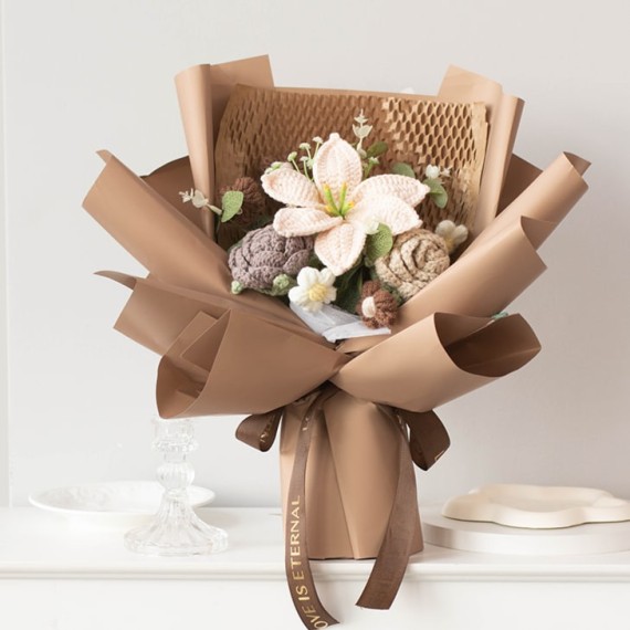 Lily Crochet Flower Bouquet - Beige