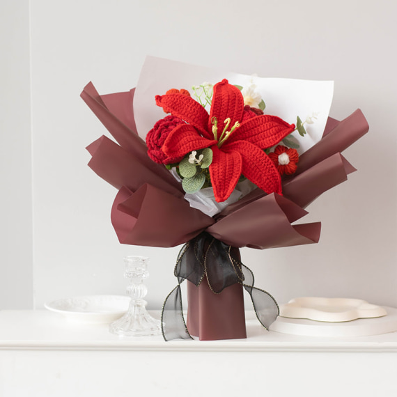 Lily Crochet Flower Bouquet - Red