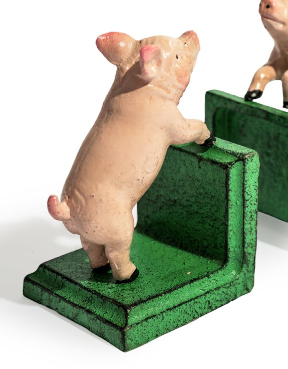 Cast Iron Antiqued Pair of Pigs Bookends
