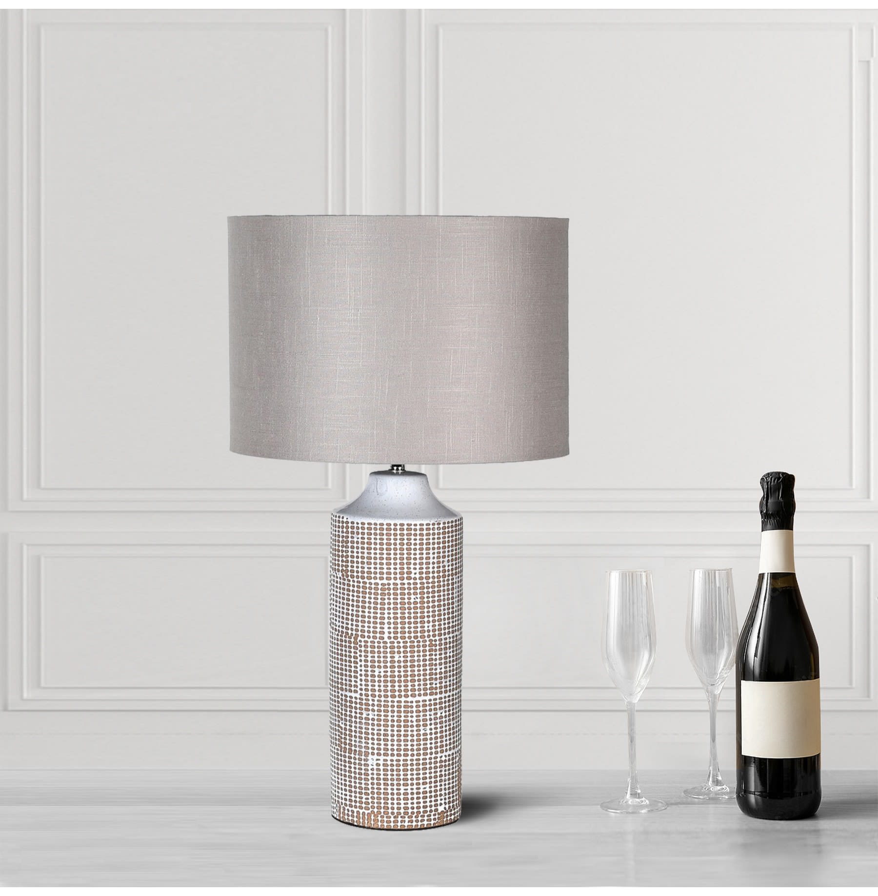 Linear Patterned Table Lamp