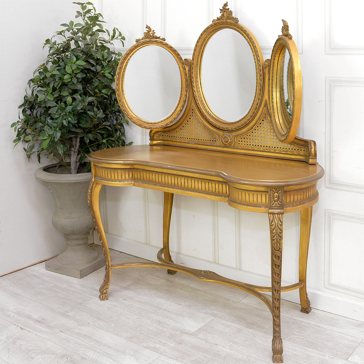 French Style Gold Gilt Ornate Dressing Table