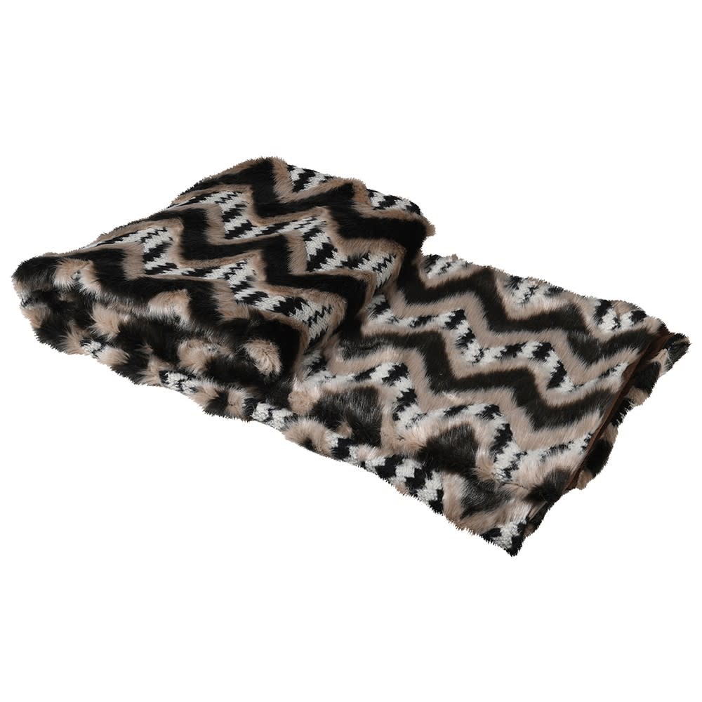 Zig Zag Patterned Faux Fur Throw