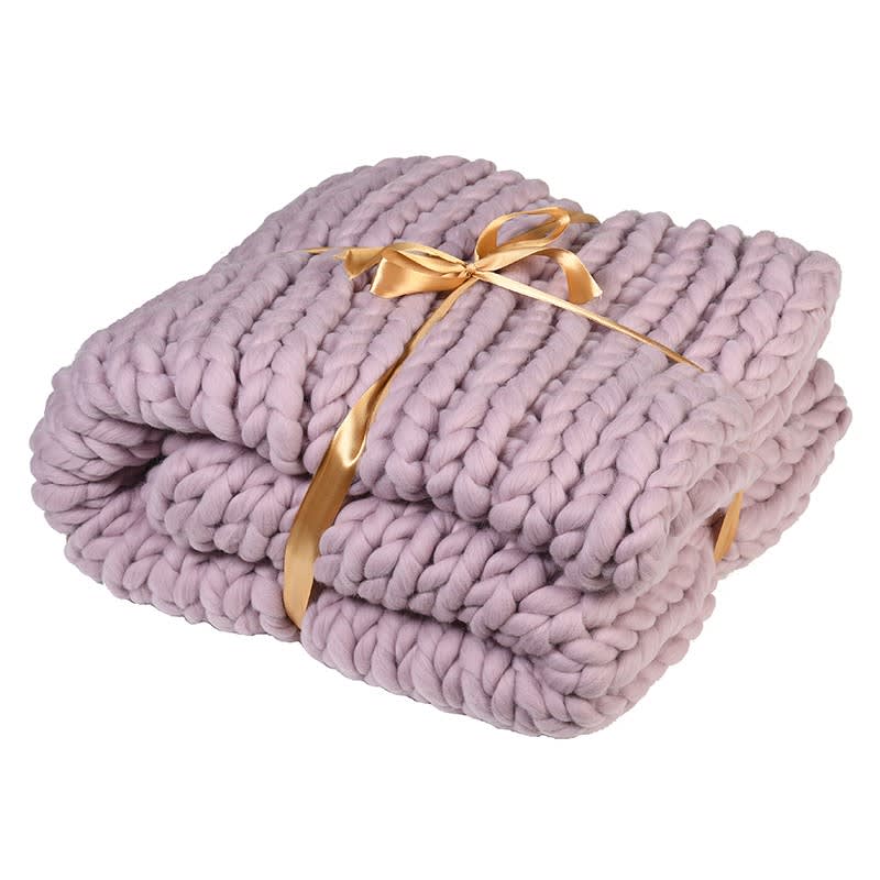 Blush Chunky Iceland Thick Yarn Blanket