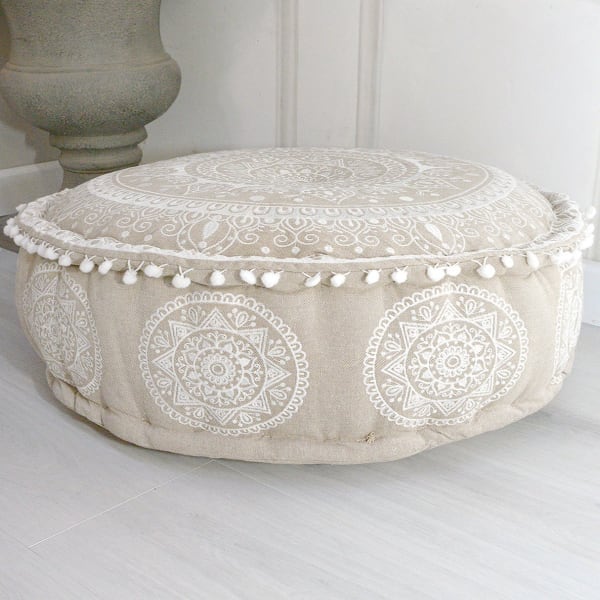 Pouffes