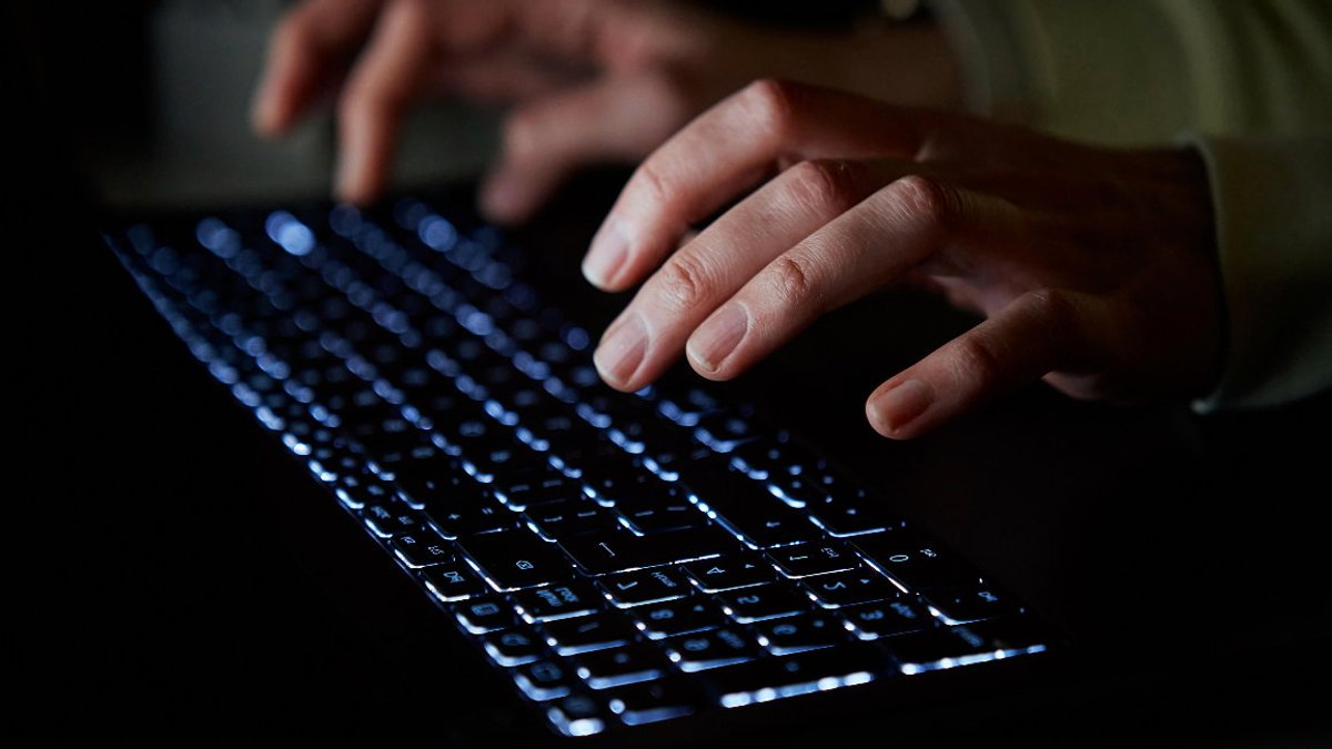 Anthropic warns AI outpaces human bug fixes - ai bug fixes