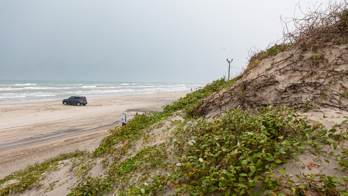Texans Can Drive on Public Beaches Under State Law - drive on public beaches