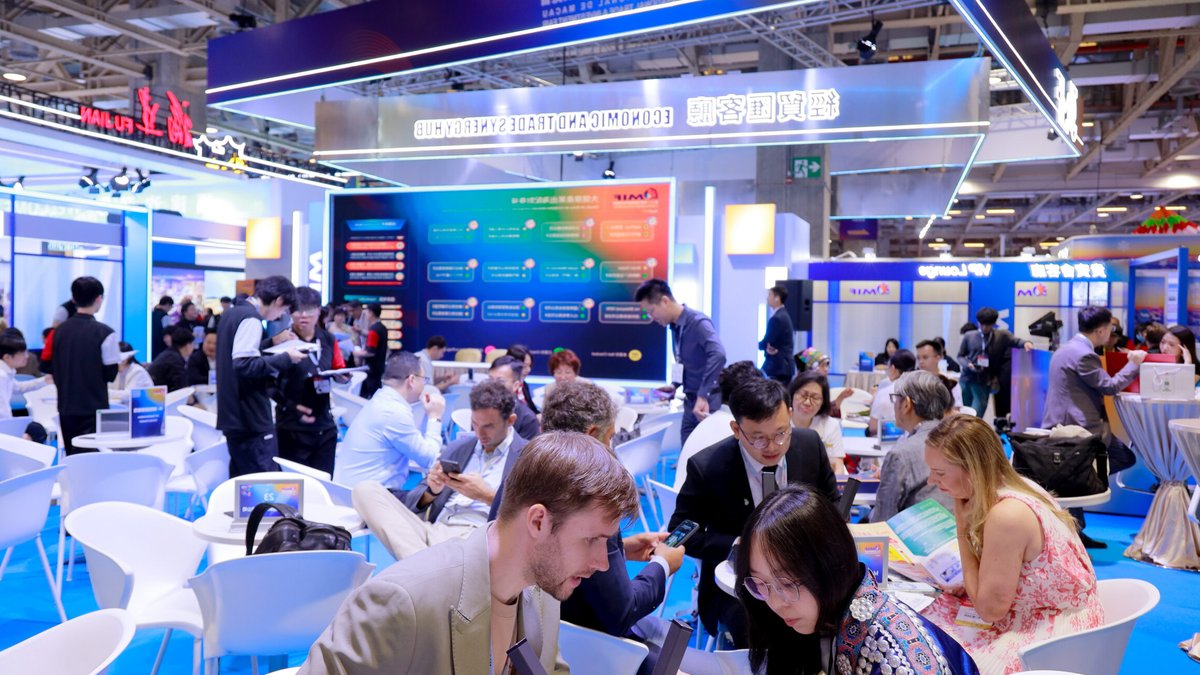 Trade shows draw 90000 visits and deals - trade shows