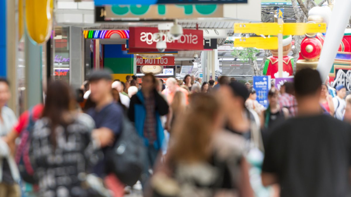 Australians prioritize AI for deals but demand real-world accuracy Australians prioritize AI for deals but demand real-world accuracy - ai shoppers