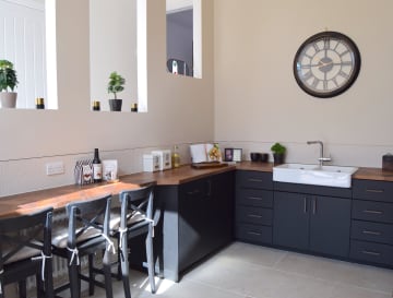 Kitchen Bar