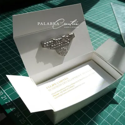 Cliché para hot stamping y grabado en realce