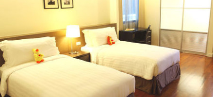 Phachara Suites Sukhumvit