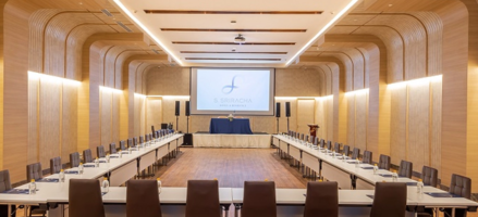 S. Sriracha Hotel & Residence