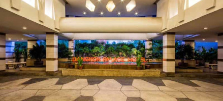 Bangkok Palace Hotel