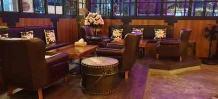 Cheers station On nut X Event banana