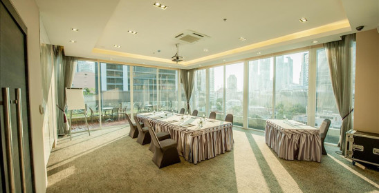 Arize Hotel Sukhumvit Event Banana