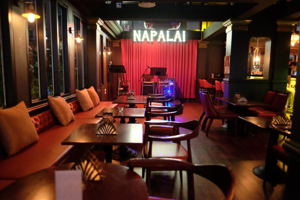 (Live Stage) NAPALAI Siam Bar