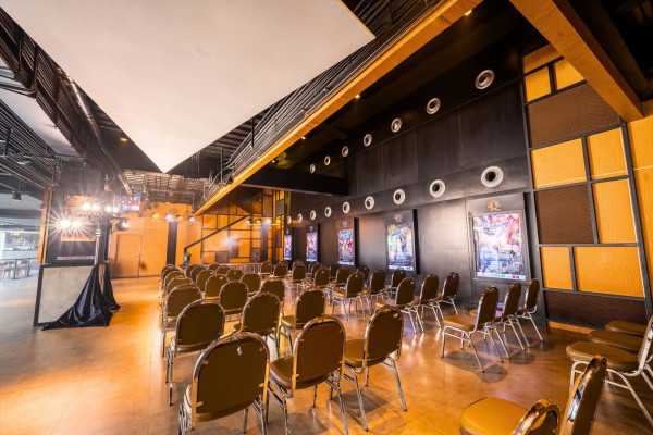 LOBBY A&B