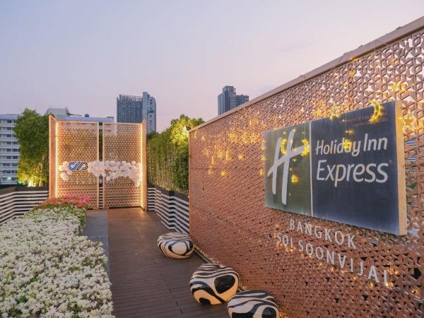 Rooftop Garden