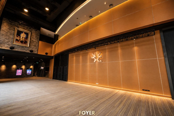 FOYER