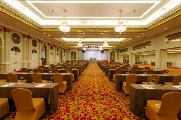 Mandarin Grand Ballroom