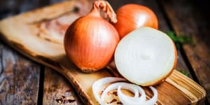 garlic and onion healthy spices