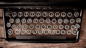 A typewriter with a Qwerty layout