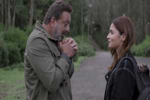 Watch Song Shukriya From Alia Bhatt Sanjay Dutt S Sadak 2 Editorji Sadak 2 film star : watch song shukriya from alia bhatt sanjay dutt s sadak 2