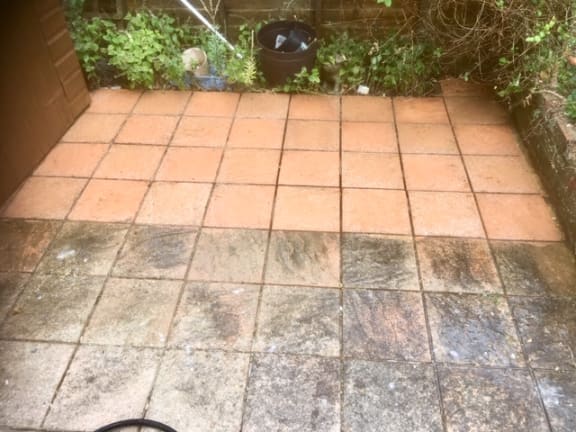 Jet Washing Bricks6