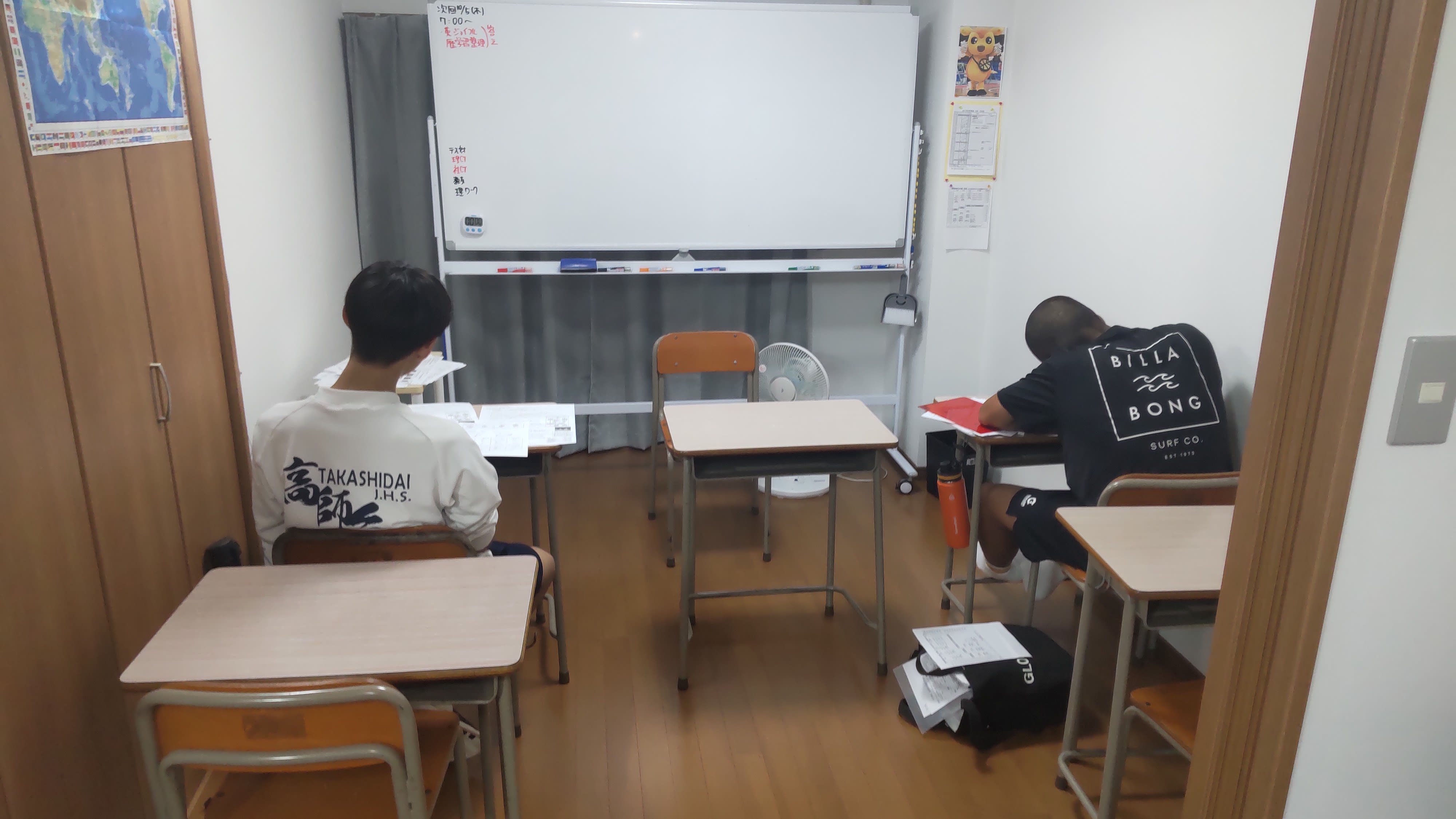 自習室開放中！