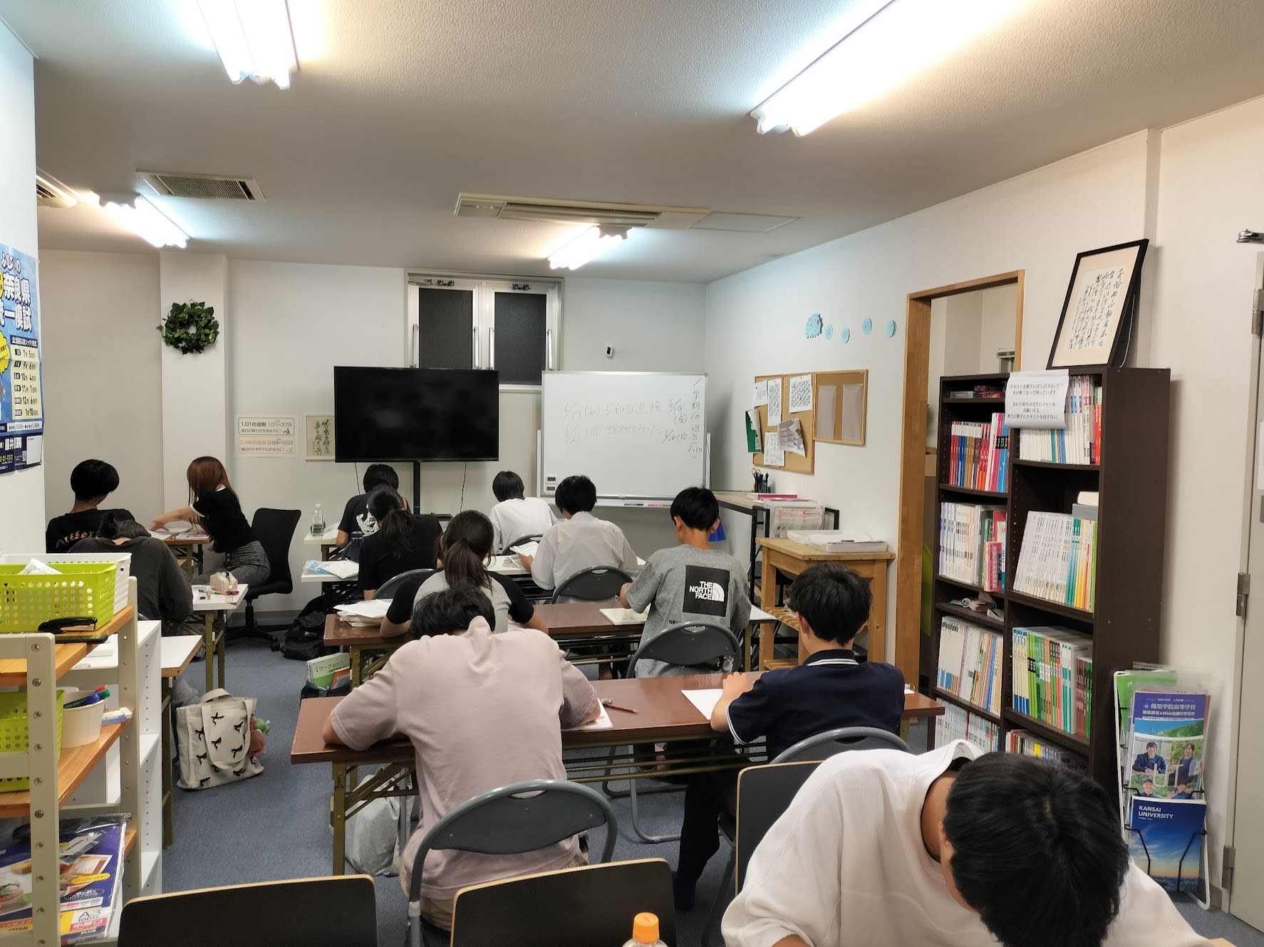 テスト前、教室全体が本気モードです