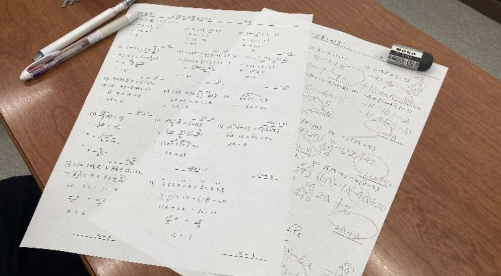 中1クラスの数学では 1年生で習った計算を復習中です。