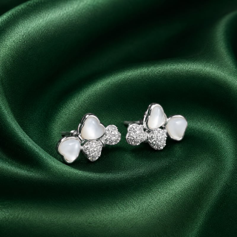 Twin bow silver stud