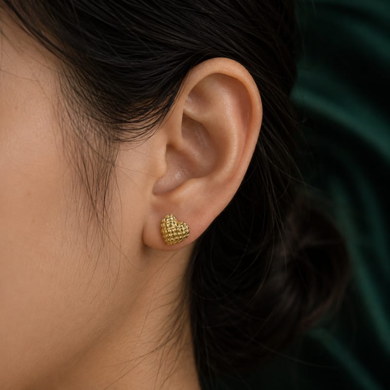 Heart plain gold plated stud - view 3
