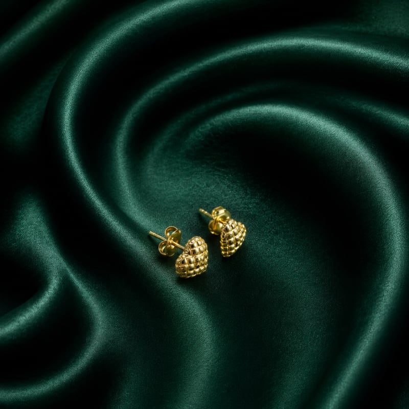 Heart plain gold plated stud - view 2