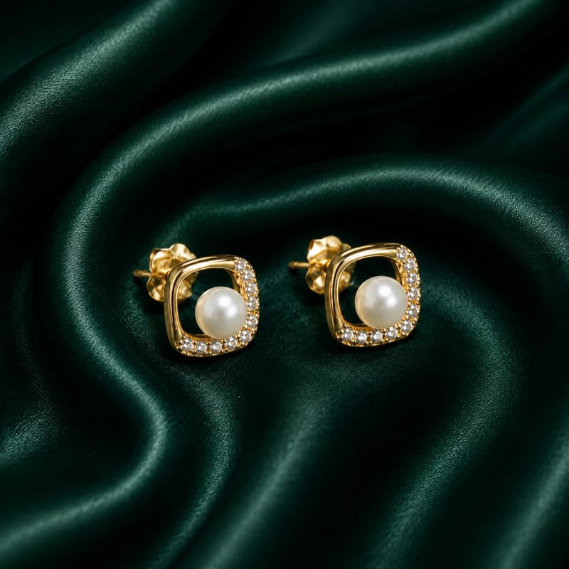 Pearl with stone gold plated stud - view 2