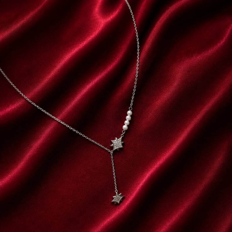 Pearl with star pendant chain