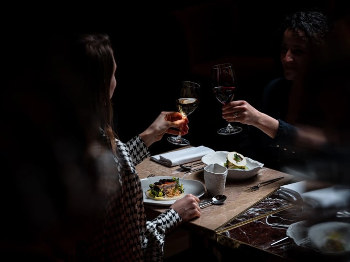 Guests at Dans le Noir?