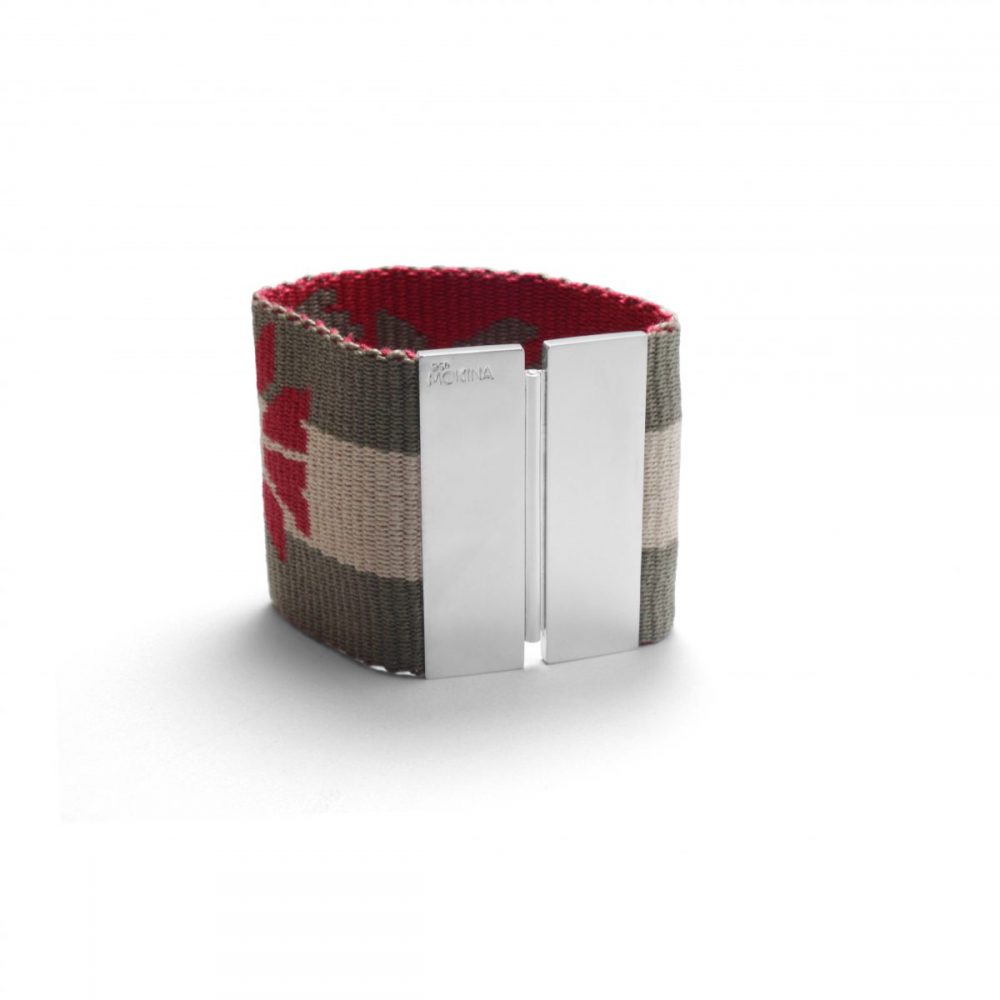 Pulsera tejida en telar con hebilla de plata de 950. Elisa | MONINA