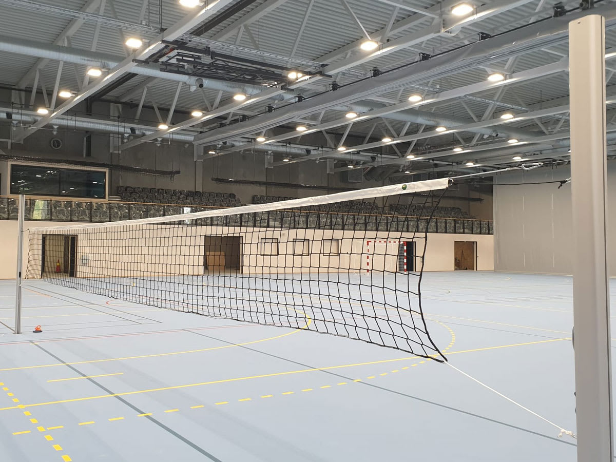 SinkabergHansen Arena - Volleyballnett hylsemontert