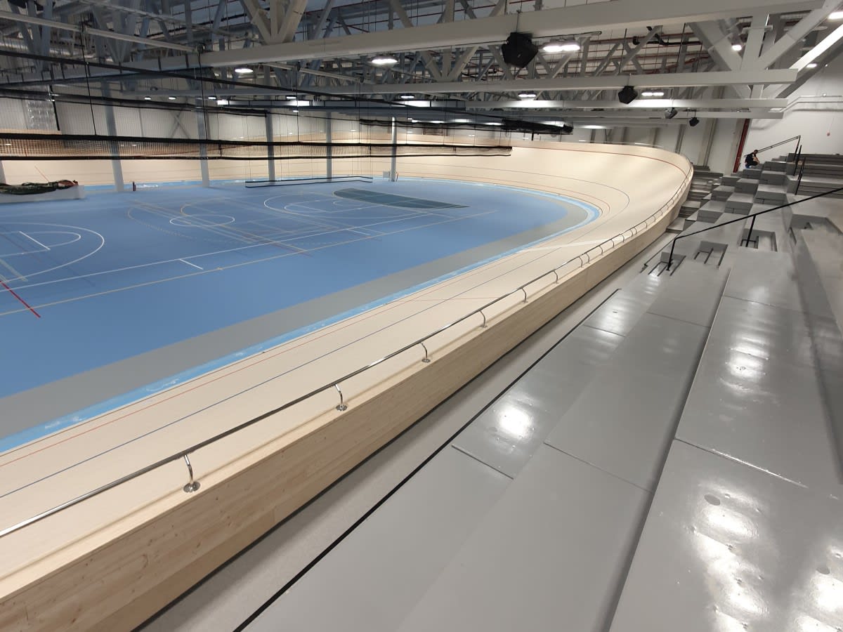 Asker velodrom - sportsgulv & banemerking