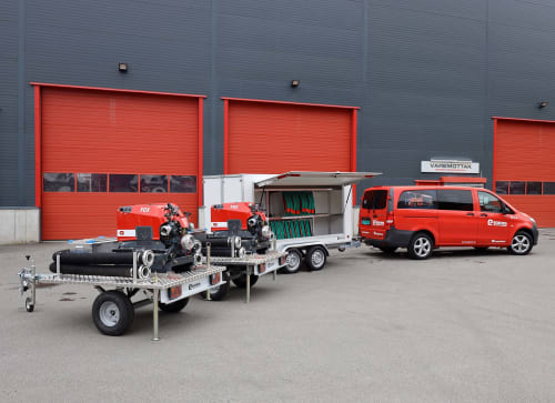 Tilhengere med pumper og utstyr til Hydro Energi