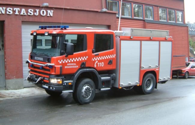 Brannbil TLF 3000/300 på Scania P124CB/39 4x4, 420hk, Automat
