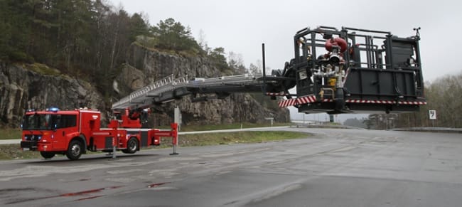 Metz B32 Brannlift på Mercedes Econic 1833 4x2 chassis levert til Hedmarken Brannvesen