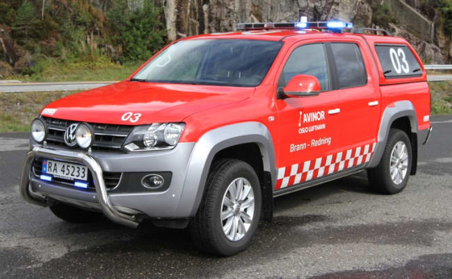Vi gratulerer Oslo Lufthavn med ny fremskutt enhet med Rosenbauer UHPS slokkeanlegg bygget på en VW Amarok