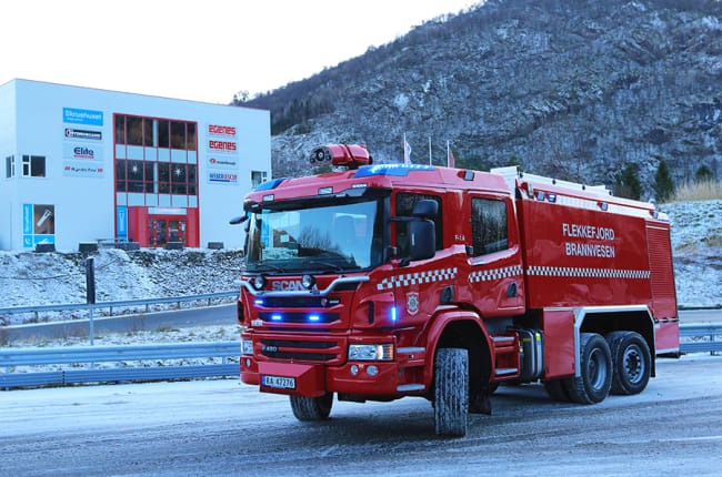 Vi gratulerer Flekkefjord Brannvesen med ny branntankbil på Scania P450 6x4*4 chassis med CrewCab og elektronisk takkanon